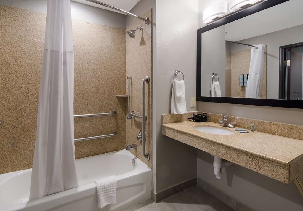 Best Western Eastland - photo 26