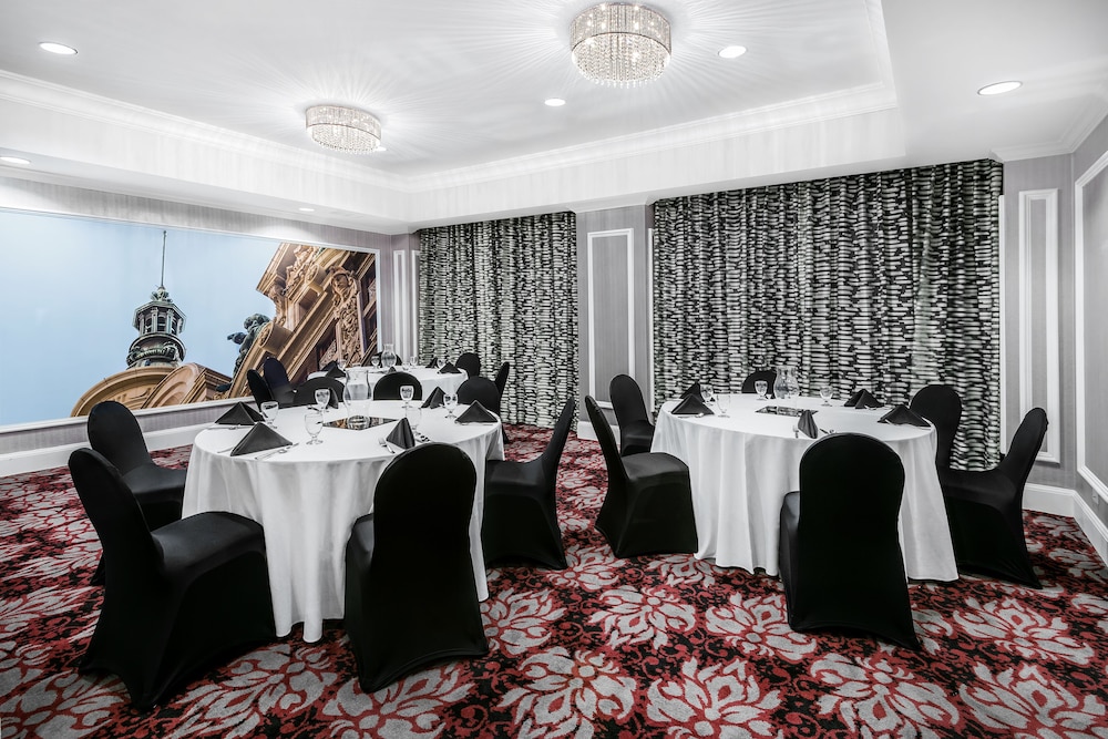 Hotel Indigo Dallas Downtown by IHG - photo 35