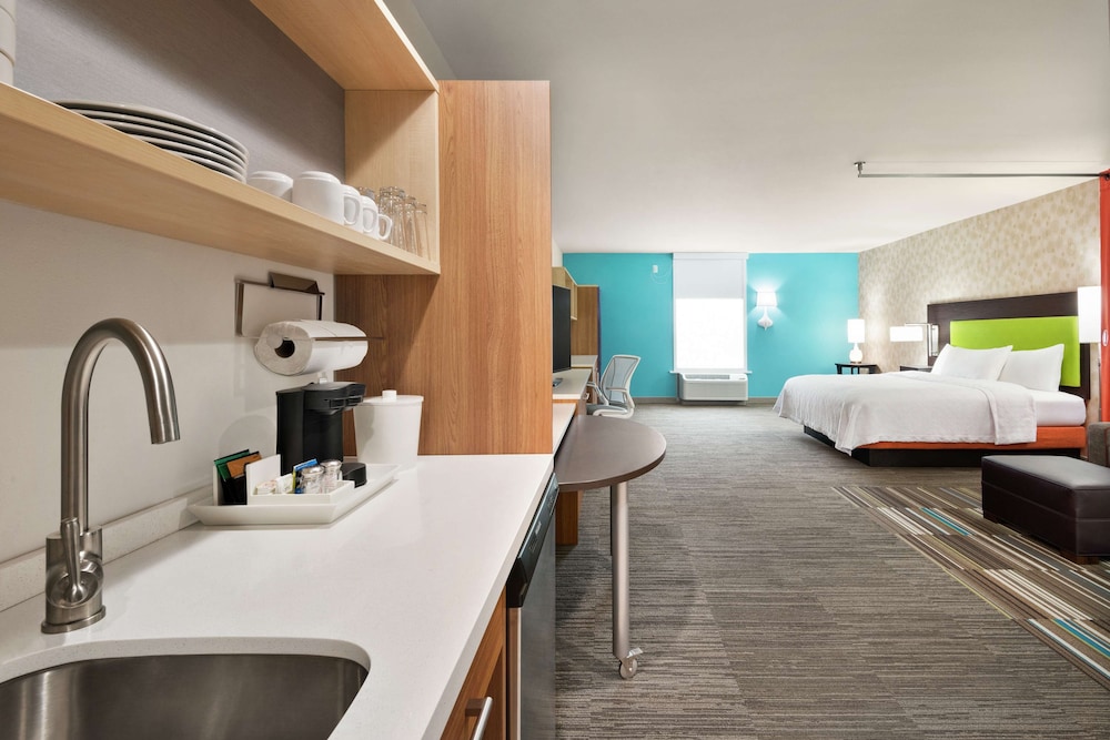 Home2 Suites by Hilton Woodbridge Potomac Mills - photo 7