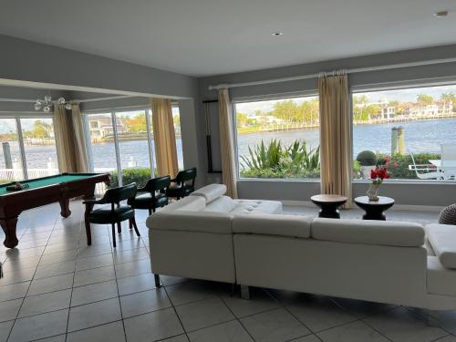 Waterfront Studio Pool Beach Intercostal 5 - photo 12