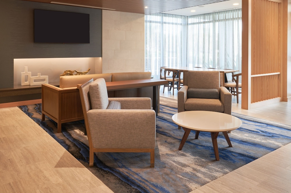 Fairfield Inn & Suites by Marriott West Palm Beach - photo 2