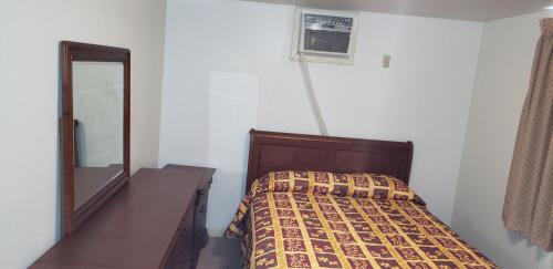 Westernaire Motel - photo 20