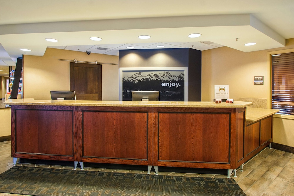Hampton Inn Great Falls - photo 9