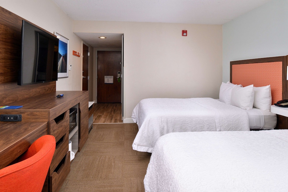 Hampton Inn Henderson - photo 4
