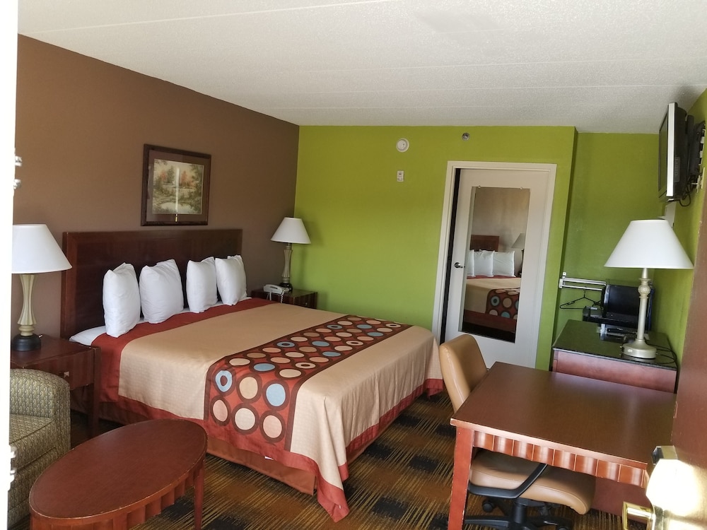 Super 8 by Wyndham Ruther Glen Kings Dominion Area - photo 10