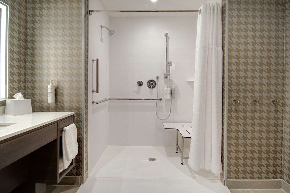 Home2 Suites by Hilton Las Vegas North - photo 28