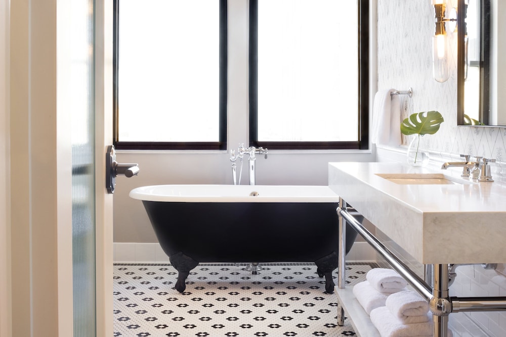 Kimpton Cottonwood by IHG - photo 34