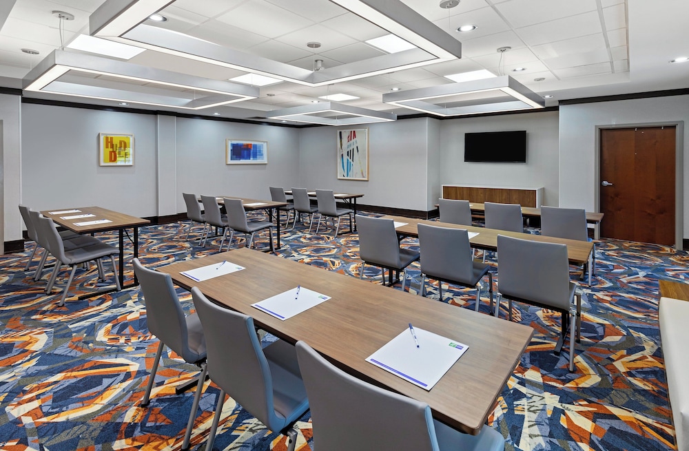 Holiday Inn Express Hotel Ooltewah Springs Chattanooga by IHG - photo 54