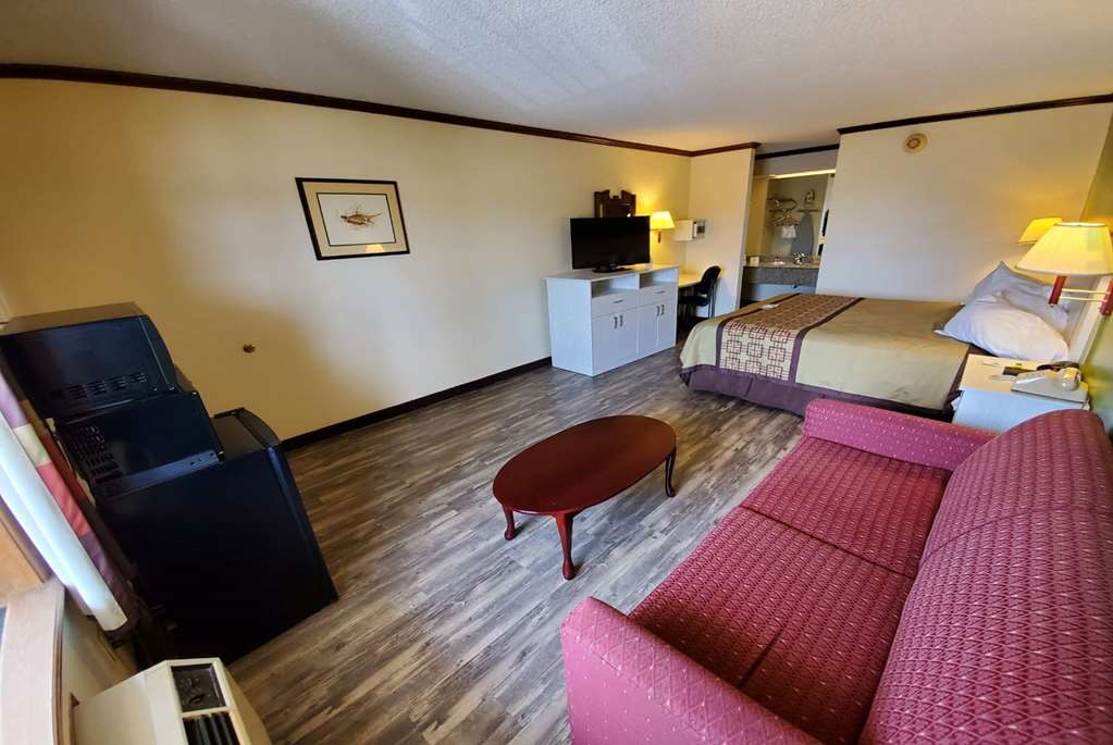 Days Inn by Wyndham Monett - photo 18