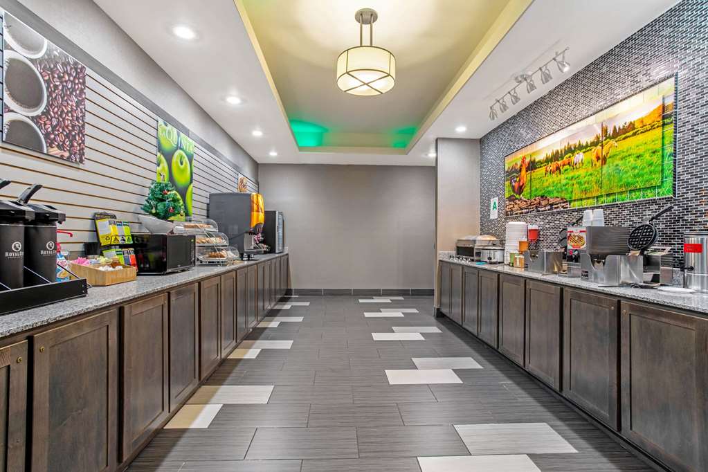 La Quinta Inn & Suites by Wyndham Paducah - photo 41