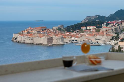 La Casa de Nona Terrace with Panoramic View — 4-Star Luxury Hotel in Dubrovnik, Croatia
