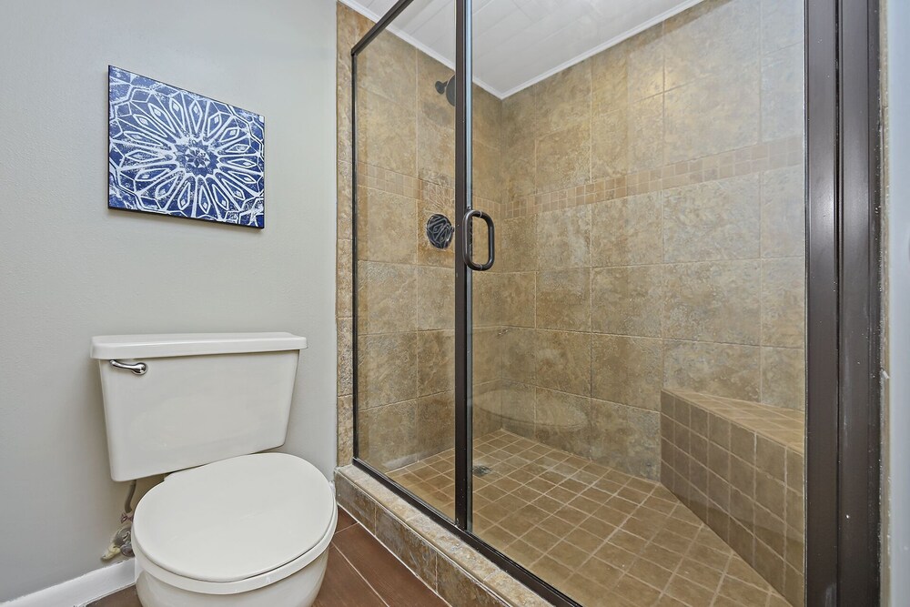Edgewater Tower 2 105 1393775 2 Bedroom Condo - photo 27