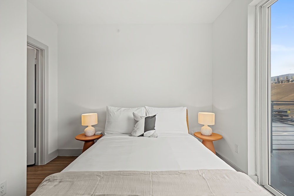 Placemakr Downtown Austin - photo 17