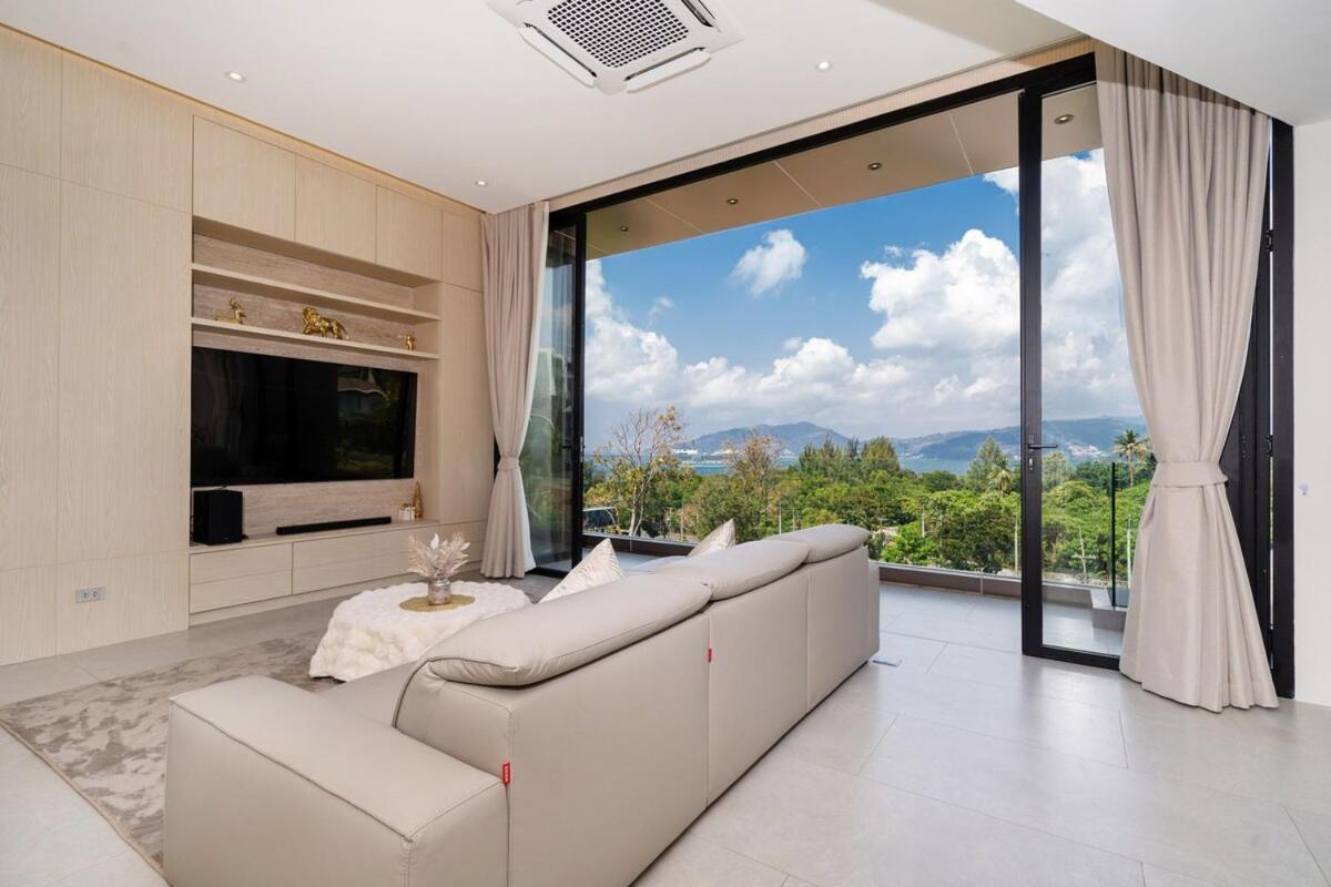 Penthouse Luxurious Seaview Patong — 4-Star Luxury Hotel in Phuket, Thailand