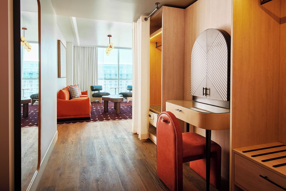 Virgin Hotel Las Vegas Curio Collection by Hilton - photo 33