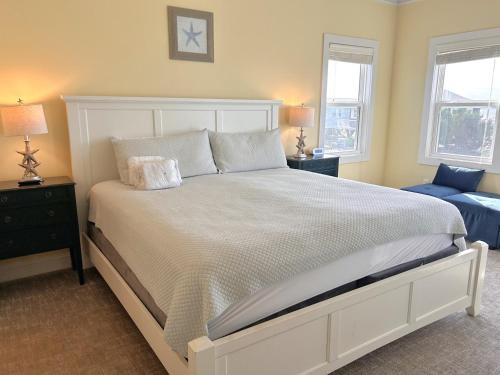 1 Coastal Escape - photo 23