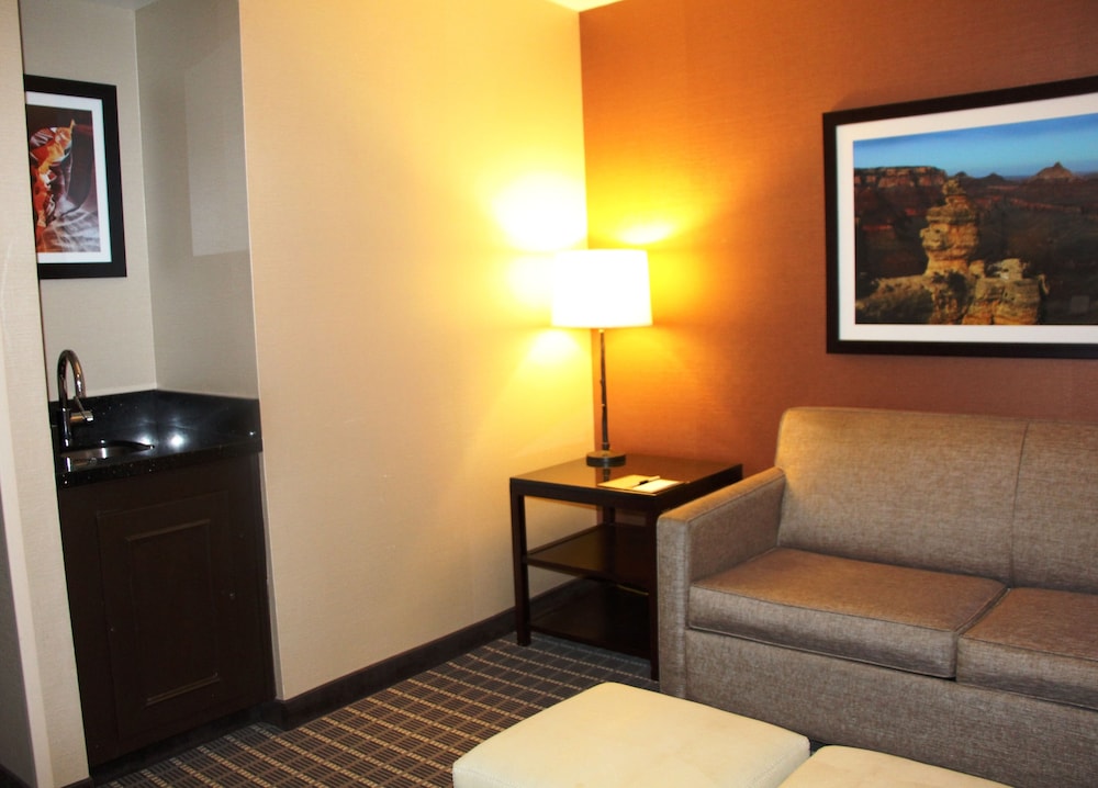 DoubleTree by Hilton Hotel Flagstaff - photo 35