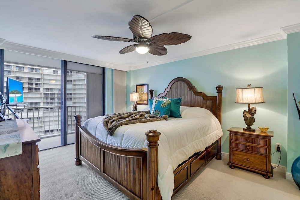 South Seas Tower 1 1212 - photo 3
