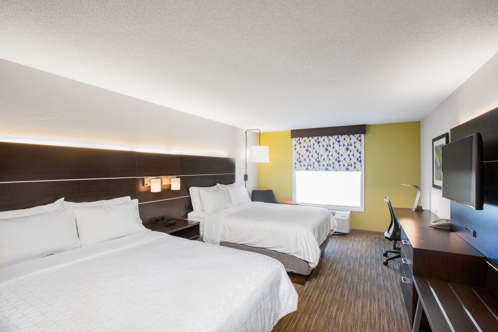 Holiday Inn Express Hotel & Suites Altoona Des Moines - photo 15