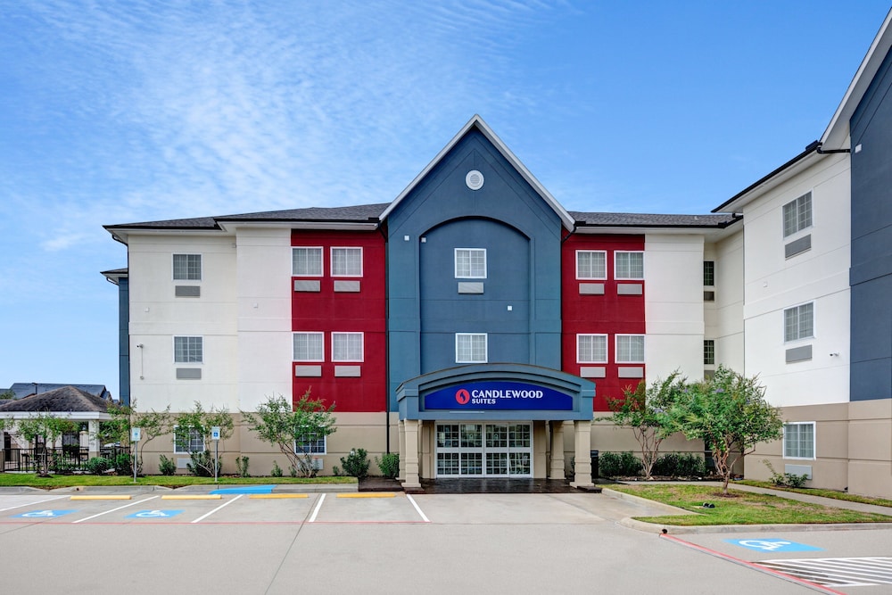 Candlewood Suites Lake Jackson Clute by IHG - photo 40
