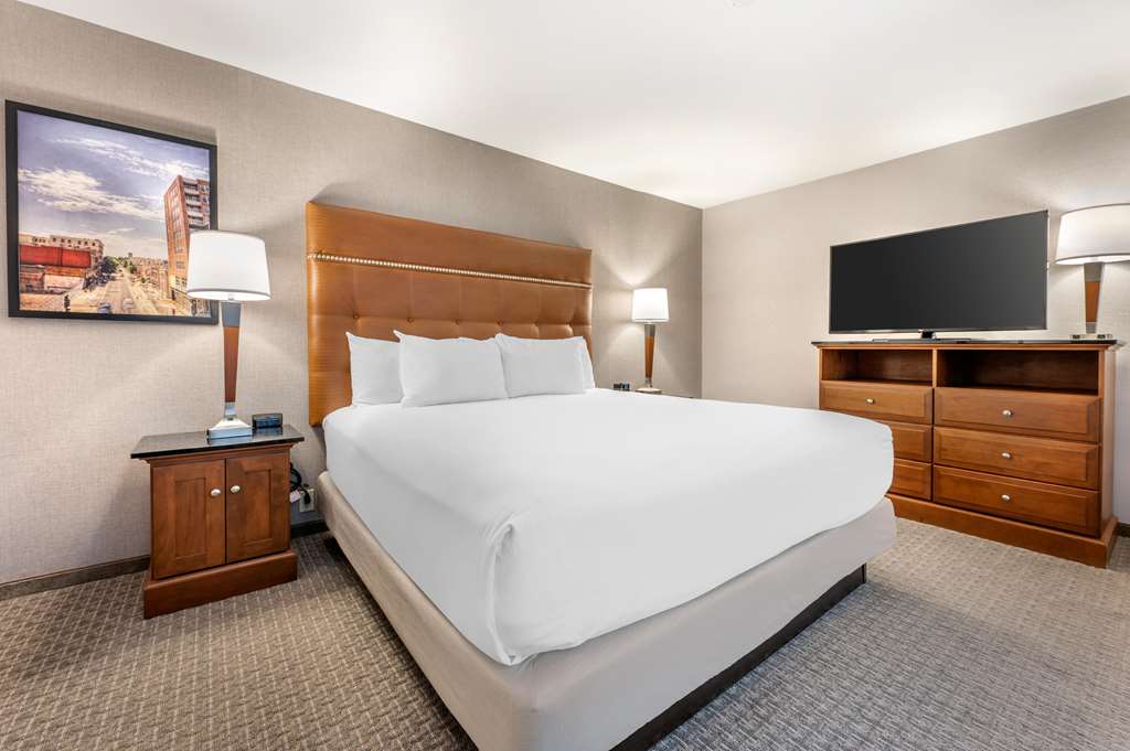 Drury Inn & Suites Champaign - photo 24