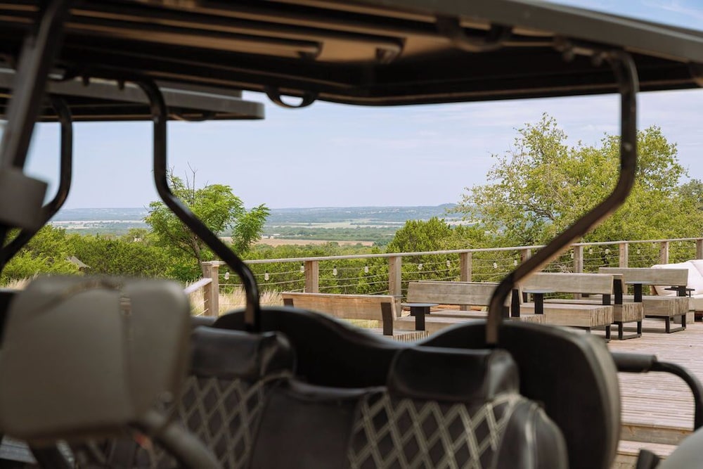 Outdoorsy Hill Country - photo 70