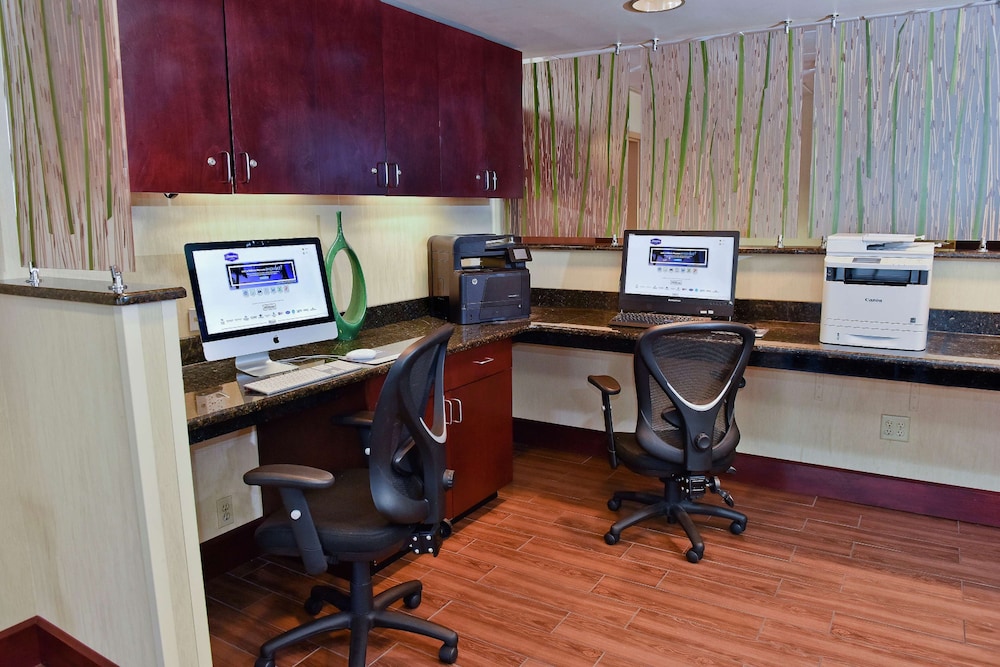 Hampton Inn Ruston - photo 38