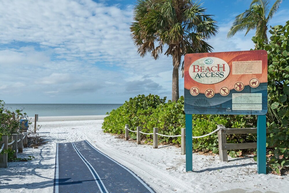 Oceanic #5 and #6 - carbon neutral hotel in Fort Myers Beach