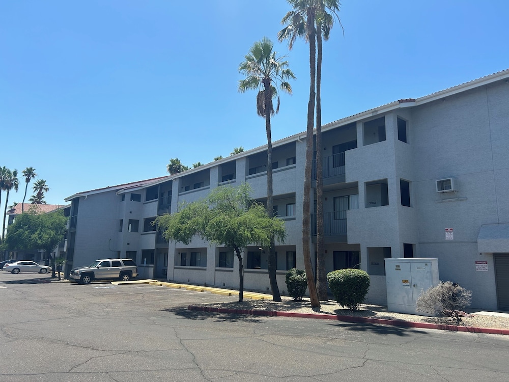 Motel 6 Tempe AZ Elliot Road - photo 12