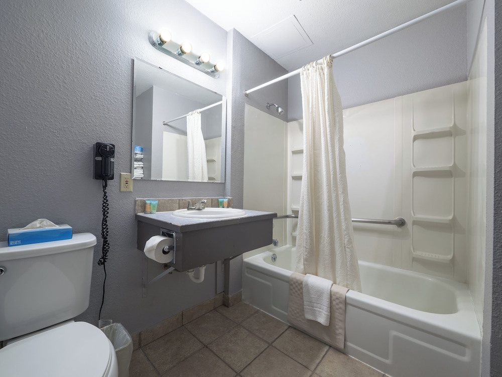 Rodeway Inn Auburn Seattle - photo 14