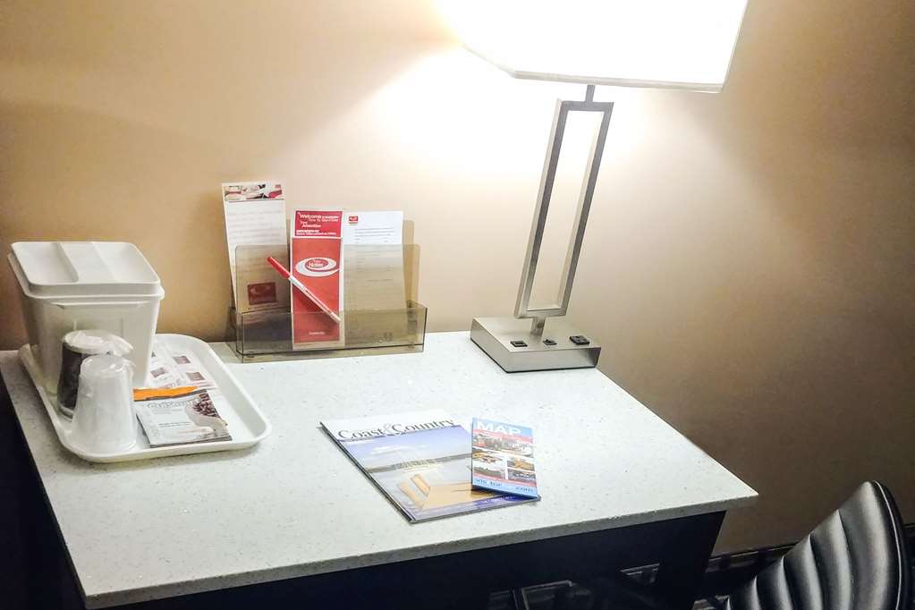 Econo Lodge Milldale Southington - photo 21
