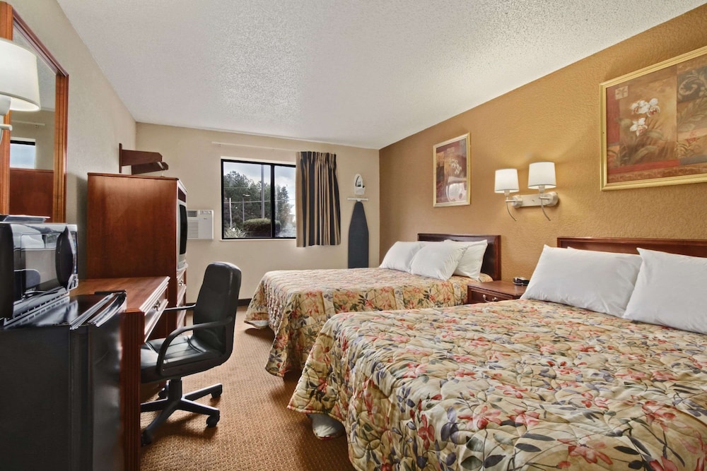 Super 8 by Wyndham Richmond Airport VA - photo 14