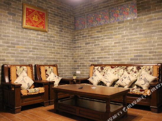 Yueliangwan Inn - last minute hotel in Zhaoping