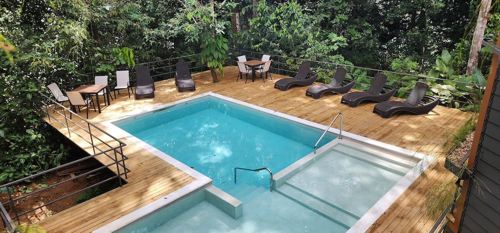 Hotel Evasión in Ciudad Cortes, Costa Rica