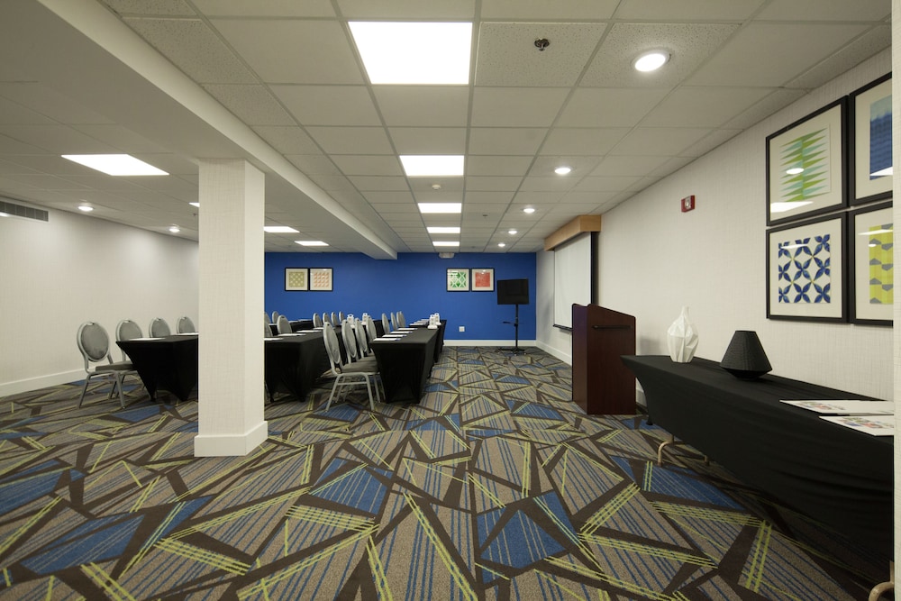 Holiday Inn Express & Suites Nashville Brentwood I 65 by IHG - photo 53