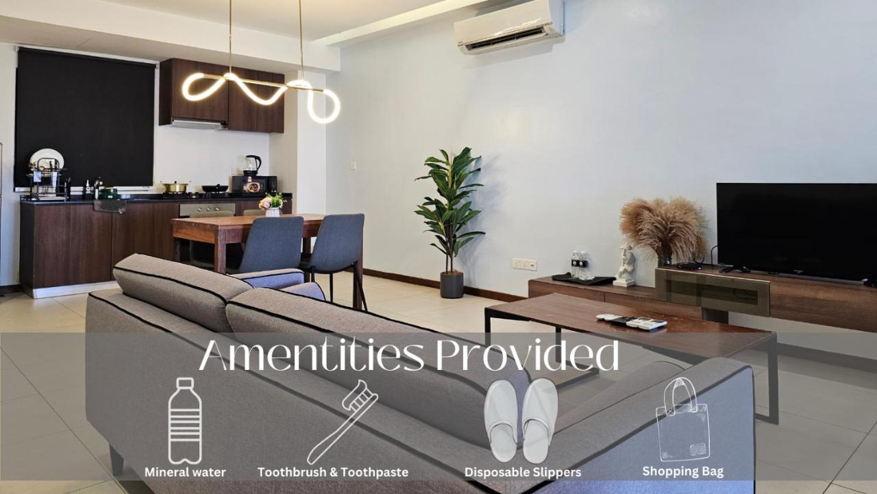 Deluxe Seaview Suite Twin Bed by The Only Bnb — 4-Star Luxury Hotel in Tanjung Tokong, Malaysia