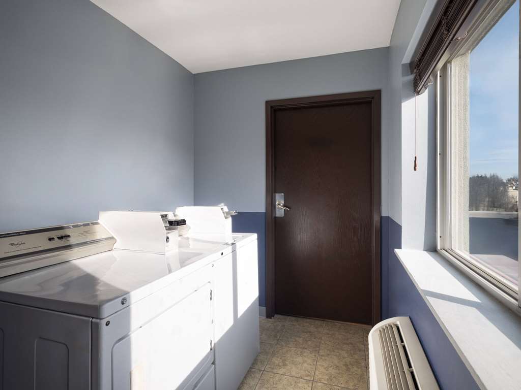 AmericInn by Wyndham Woodstock IL - photo 32