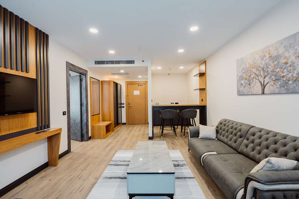Executive Suite