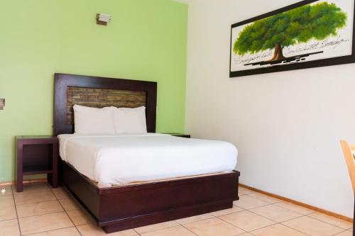 Happy Express Hotel