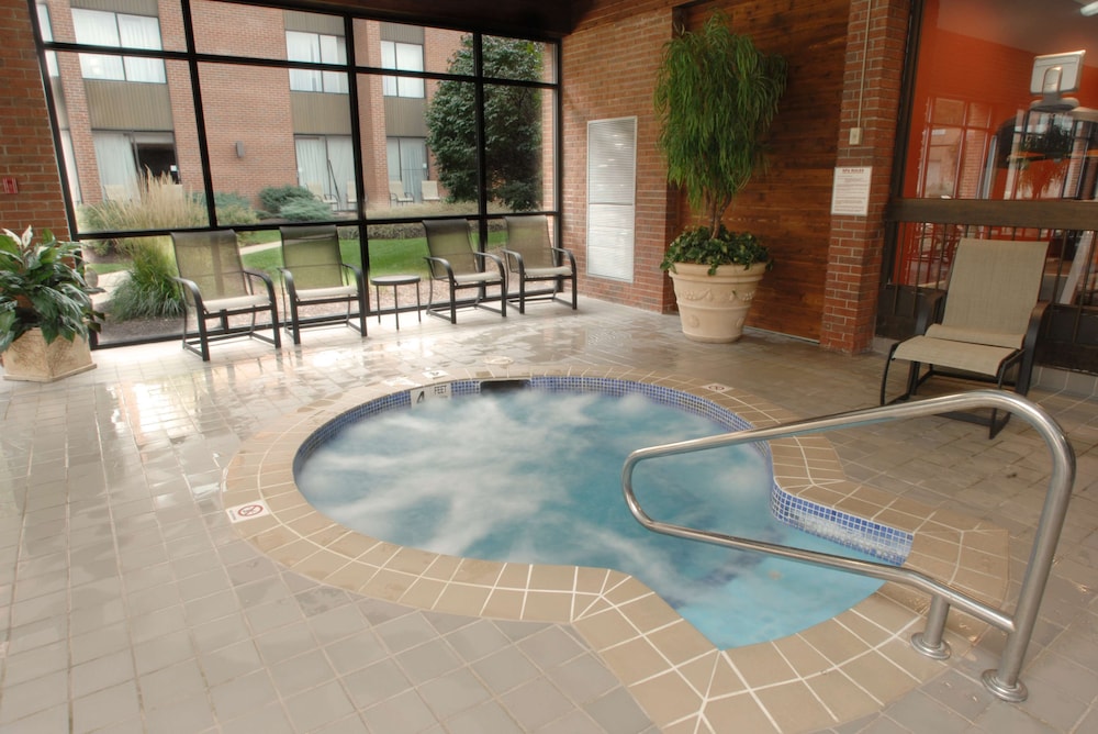 DoubleTree by Hilton Hotel Syracuse - photo 20