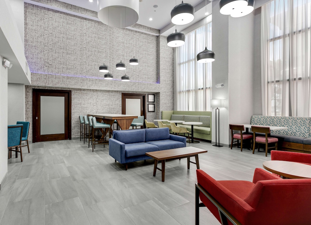 Hampton Inn Houston Pearland - photo 6