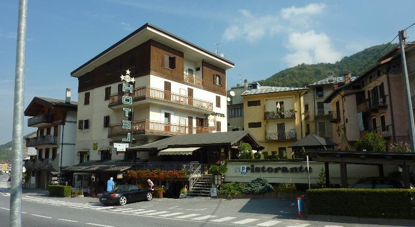 Albergo Nazionale — hotel in Vernante