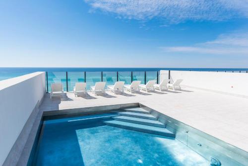 Azzurro Sky - carbon neutral hotel in Unknown City
