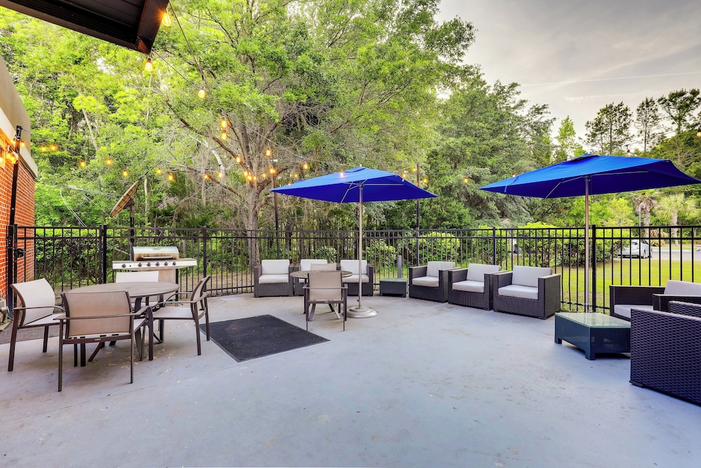 Holiday Inn Express Hotel & Suites Hinesville East Fort Stewart - photo 119