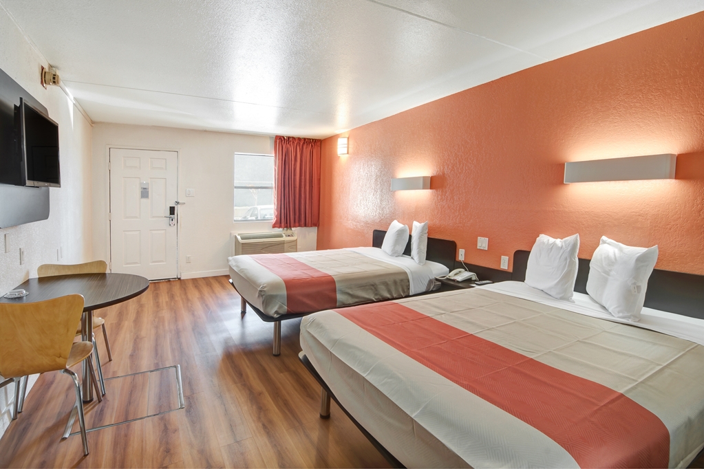 Motel 6 Dallas TX Forest Lane - photo 11