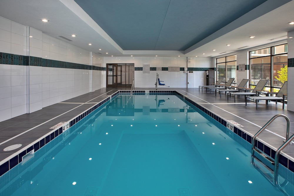 Staybridge Suites Grand Rapids South by IHG - photo 16