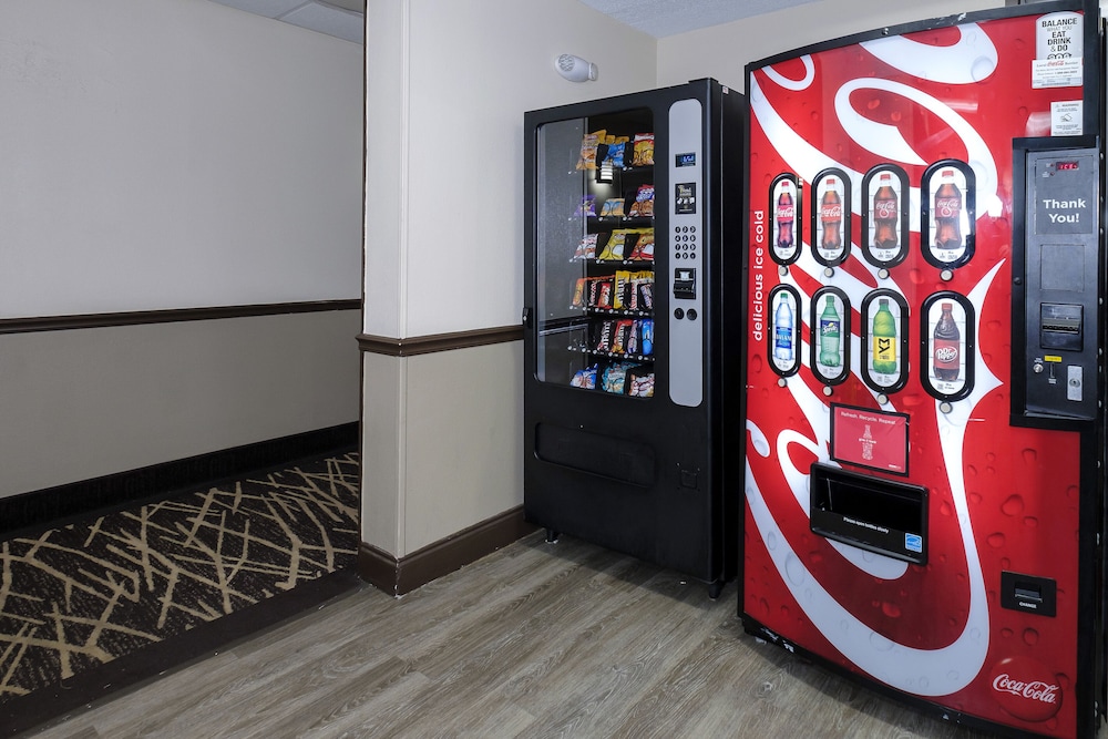 Red Roof Inn & Suites Jacksonville NC - photo 38