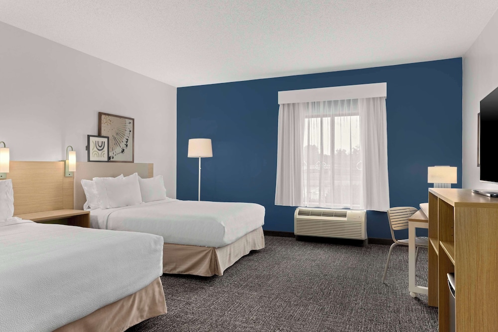 Spark By Hilton Newcomerstown - photo 13