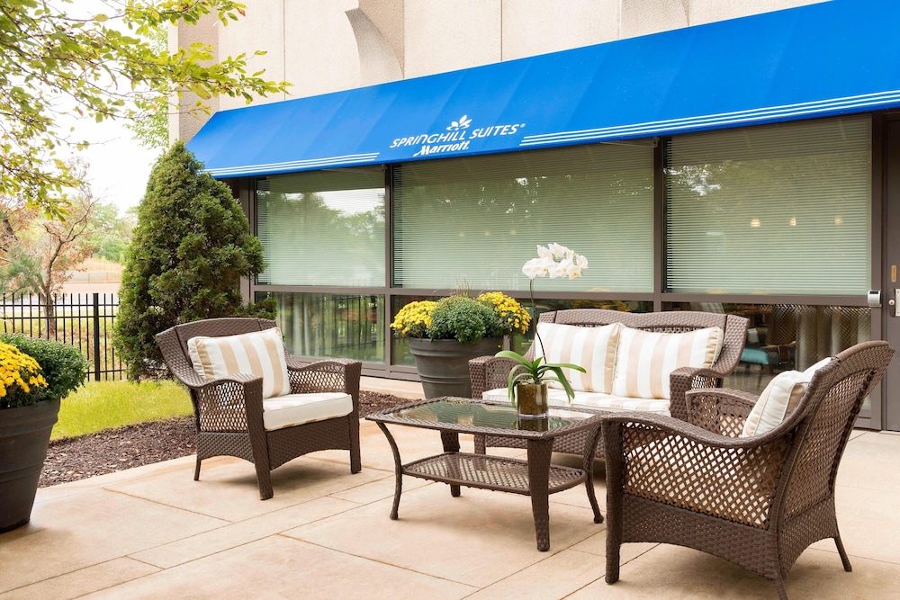 SpringHill Suites Chicago O'Hare by Marriott - photo 57
