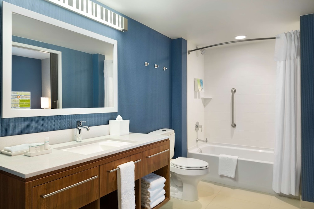 Home2 Suites by Hilton Glendale Westgate - photo 18